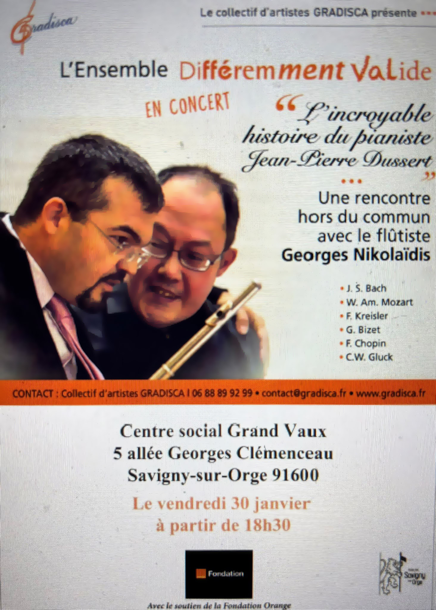 Ensemble Différemment Valide à Savigny